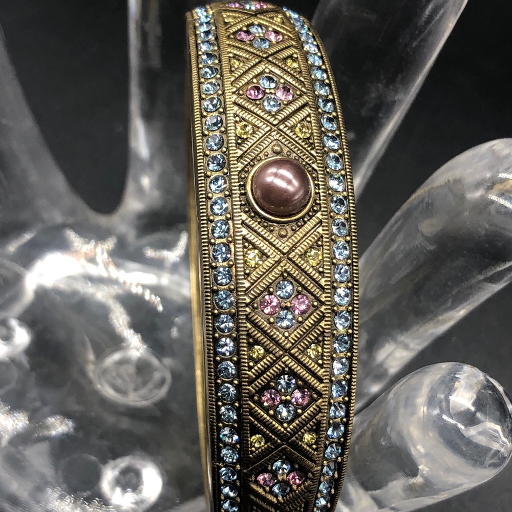 Heidi Daus 🆕 clamper cuff bracelet Heidi size Small/Medium